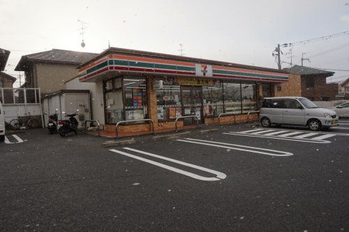 セブンイレブン 宇治友ヶ丘店の画像