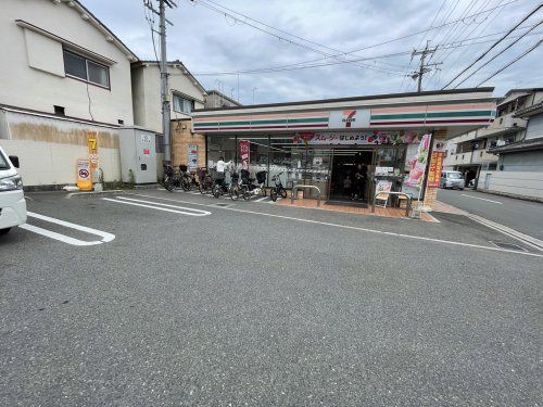 セブンイレブン 八尾老原4丁目店の画像