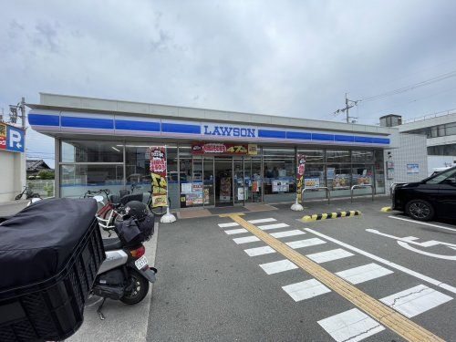 ローソン 八尾木の本一丁目店の画像