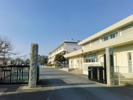 桶川市立桶川小学校の画像