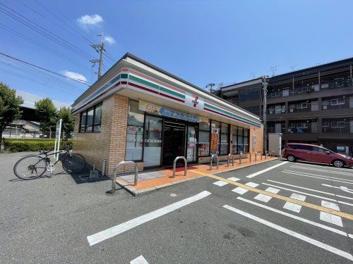 セブンイレブン 東大阪俊徳町3丁目店の画像