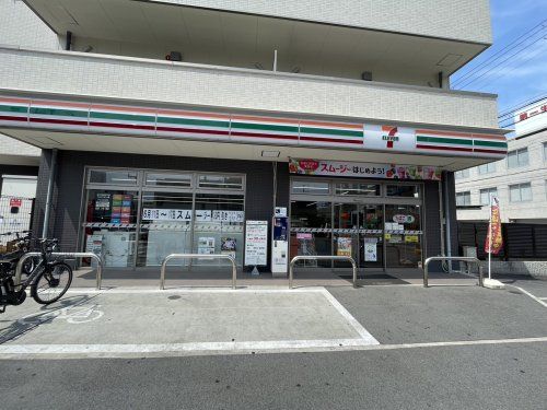 セブンイレブン 東大阪長堂2丁目南店の画像