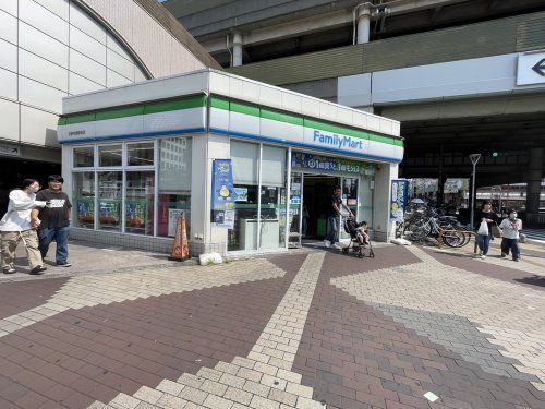 ファミリーマート 近鉄布施駅前店の画像