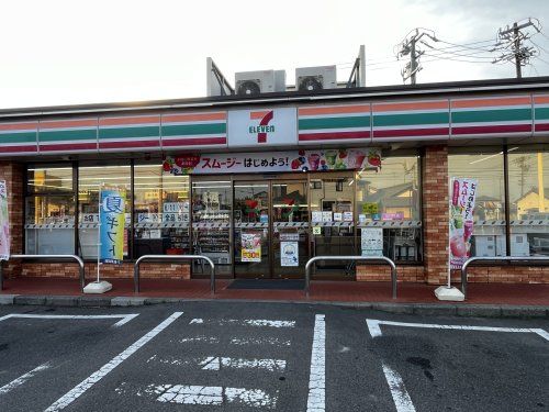 セブンイレブン 江南村久野町平松店の画像