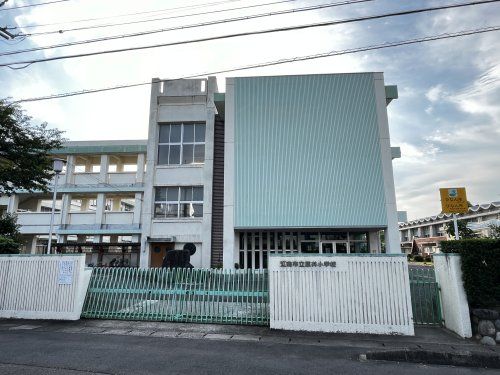 江南市立草井小学校の画像