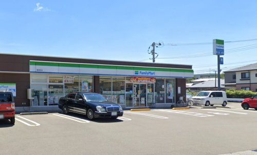 ファミリーマート 潮見町店の画像