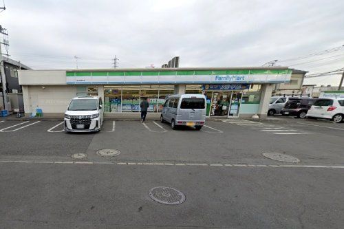 ファミリーマート 泉上飯田町店の画像