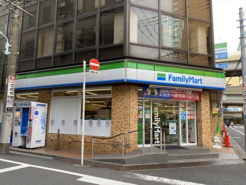 ファミリーマート サンシャイン南店の画像