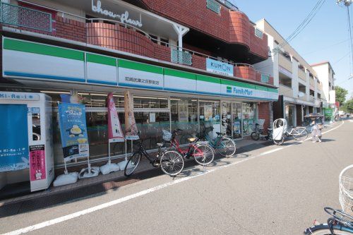 ファミリーマート 尼崎武庫之荘駅前店の画像