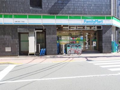 ファミリーマート 台東三筋店の画像