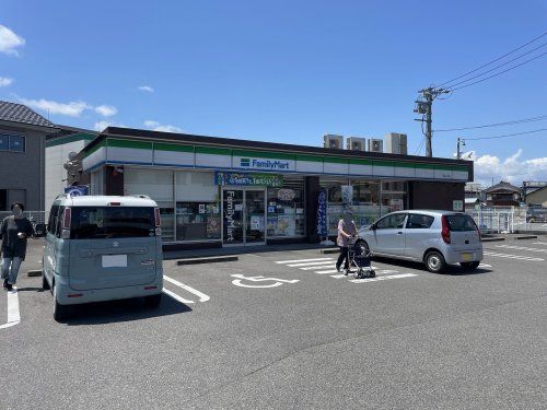 ファミリーマート 一宮玉ノ井店の画像