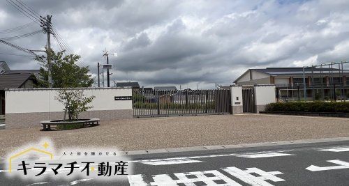 川西町立川西小学校の画像