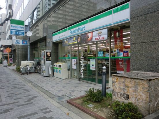 ファミリーマートセンイシティ前店の画像