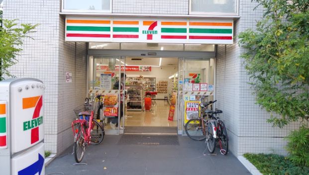 セブンイレブン 名古屋椿町南店の画像