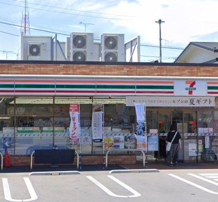 セブンイレブン 三山店の画像