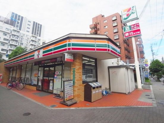 セブン−イレブン 大阪東三国２丁目店の画像
