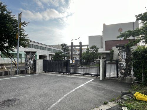 江南市立古知野中学校の画像