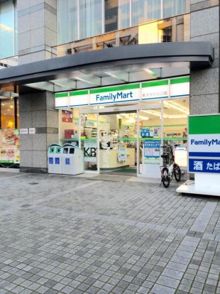 ファミリーマート新大阪駅北口店の画像