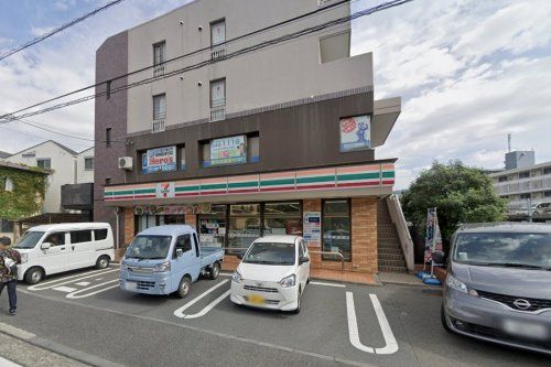 セブンイレブン 横浜樽町店の画像