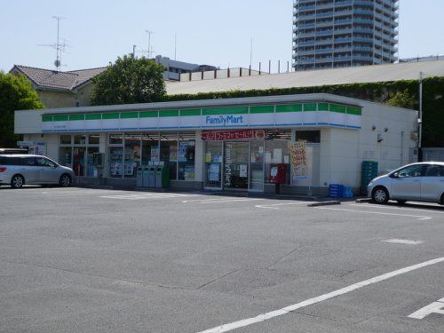 ファミリーマート さいたま辻八丁目店の画像