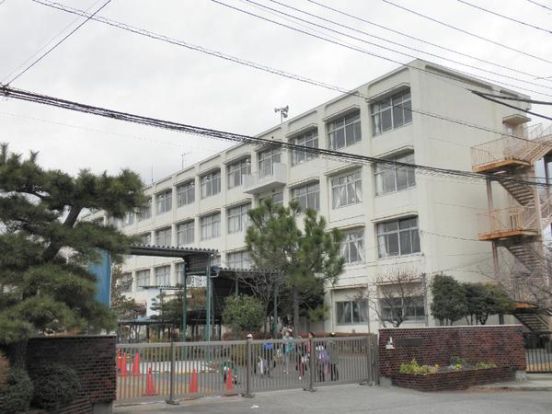 八王子市立 片倉台小学校の画像