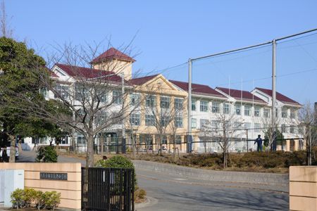 八王子市立 長池小学校の画像