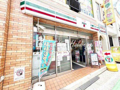 セブンイレブン　横浜白楽駅前店の画像