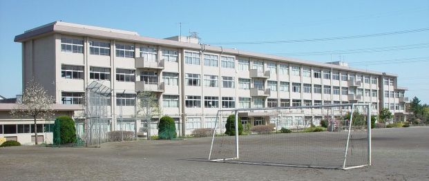 八王子市立松が谷中学校の画像