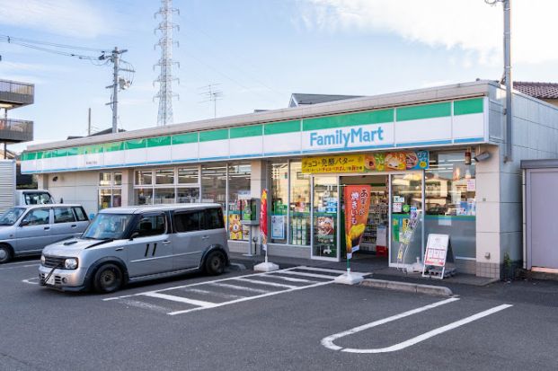 ファミリーマート 西伊興四丁目店の画像