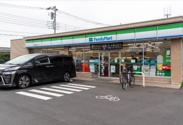 ファミリーマート 練馬富士見台店の画像