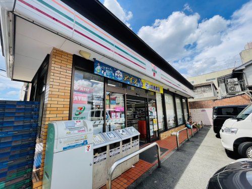 セブンイレブン 伏見稲荷榎木橋店の画像