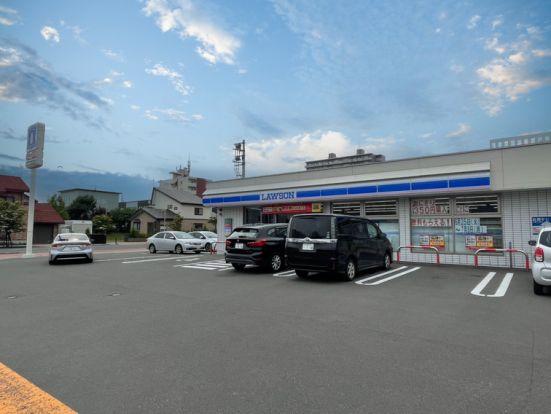 ローソン 野幌駅南口店の画像