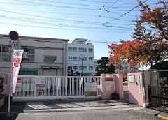 高槻市立赤大路小学校の画像