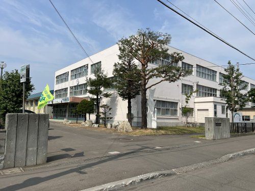 札幌市立発寒東小学校の画像