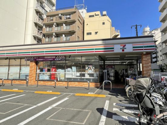 セブンイレブン 横浜不老町1丁目店の画像