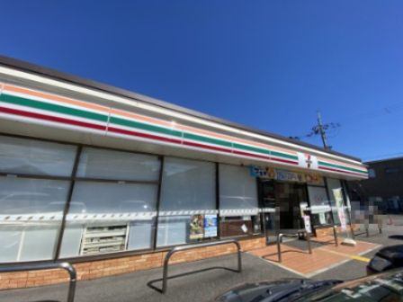 セブンイレブン 神戸王塚台5丁目店の画像