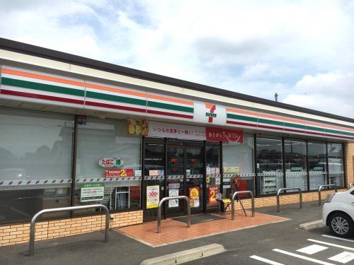 セブンイレブン 高松岡本町店の画像