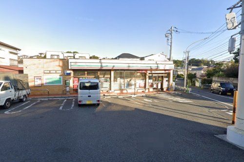 セブンイレブン 横浜岡村4丁目店の画像