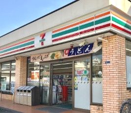 セブン-イレブン 横浜高田東３丁目店の画像