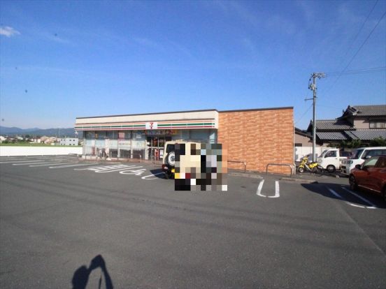 セブンイレブン 新城上平井店の画像