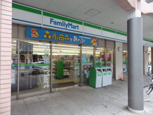 ファミリーマート 幕張ベイタウン店の画像