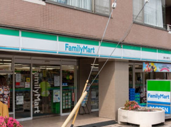 ファミリーマート 調布小島町店の画像