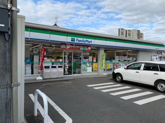 ファミリーマート 福山西町三丁目店の画像