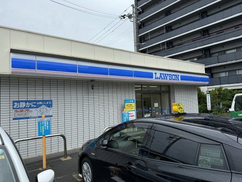 ローソン 阪急相川駅西口店の画像