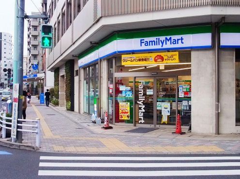 ファミリーマート 駒込霜降橋店の画像