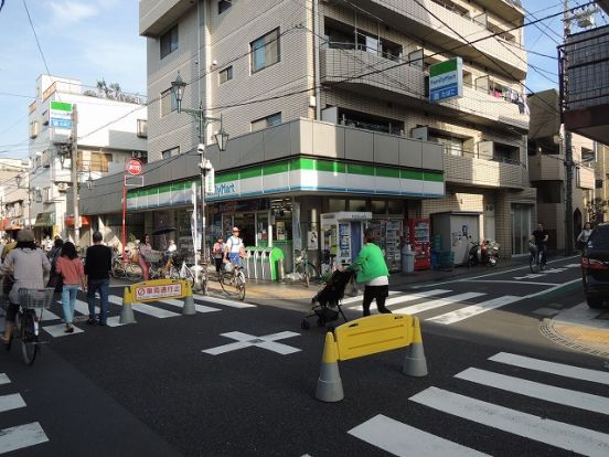 ファミリーマート「竹内萩中店」の画像