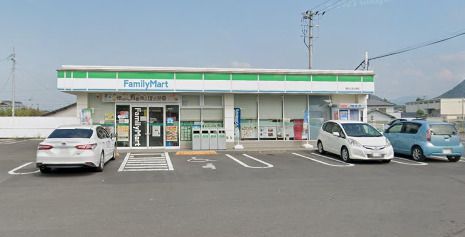 ファミリーマート 高松仏生山南店の画像