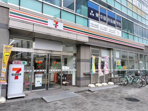 セブンイレブン 狭山市駅東口店の画像