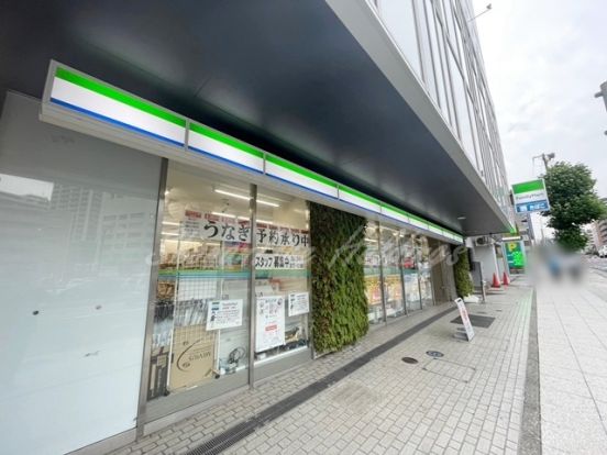 ファミリーマート 横浜岡野一丁目店の画像