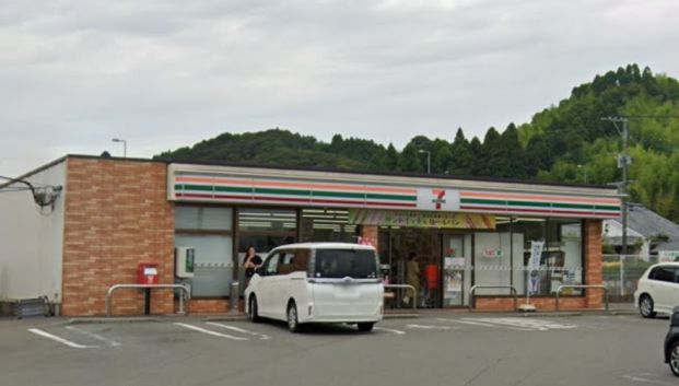 セブンイレブン 佐土原東上那珂店の画像